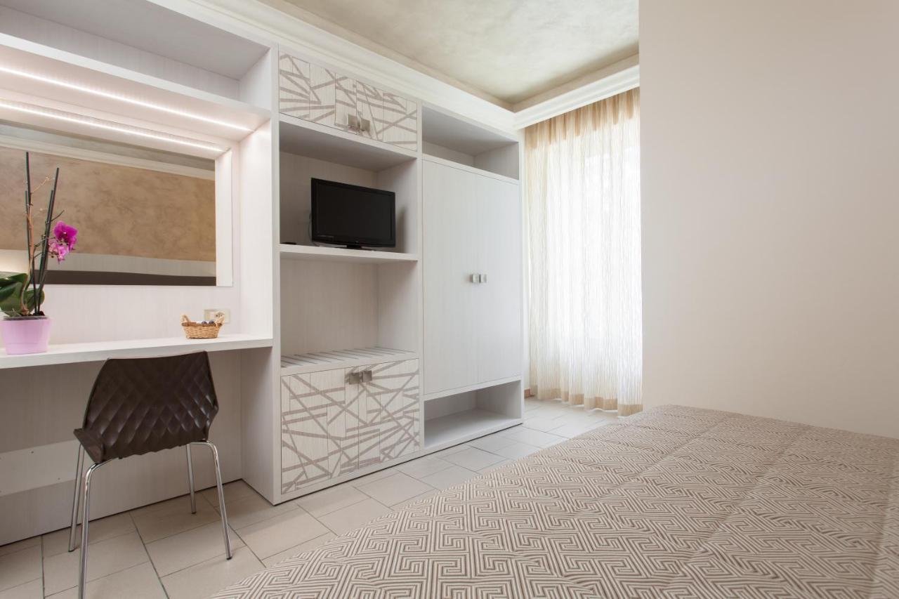 Hotel Dolcevita Cesenatico Eksteriør bilde