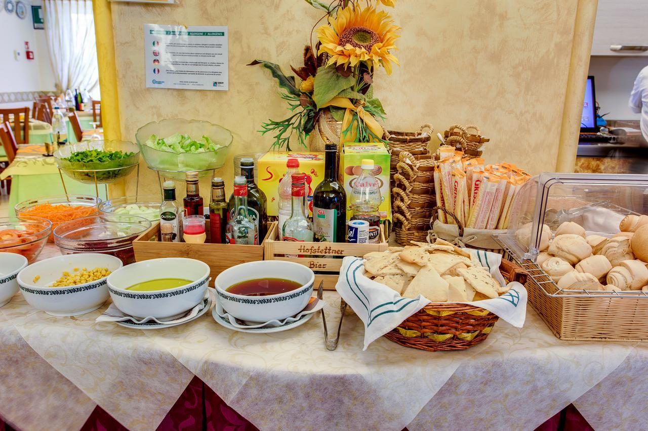 Hotel Dolcevita Cesenatico Eksteriør bilde