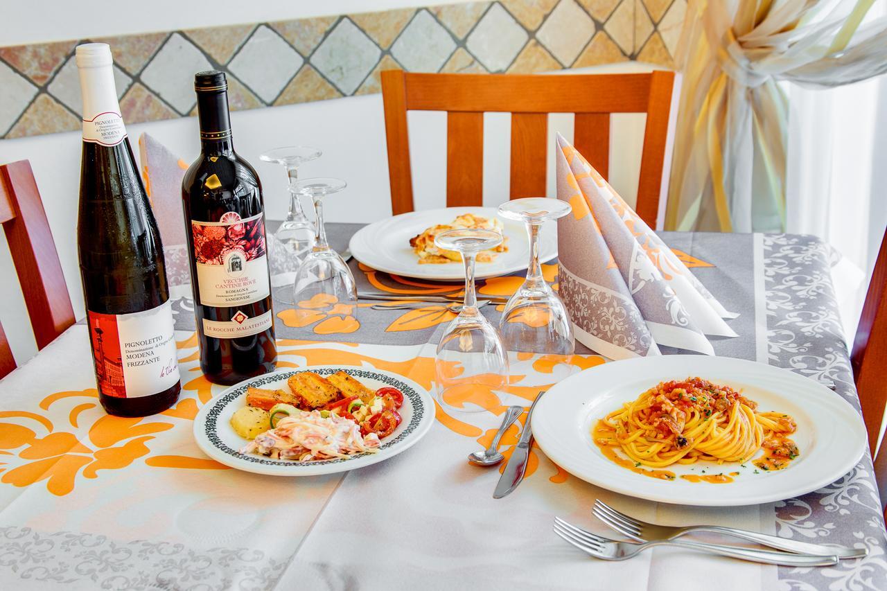 Hotel Dolcevita Cesenatico Eksteriør bilde